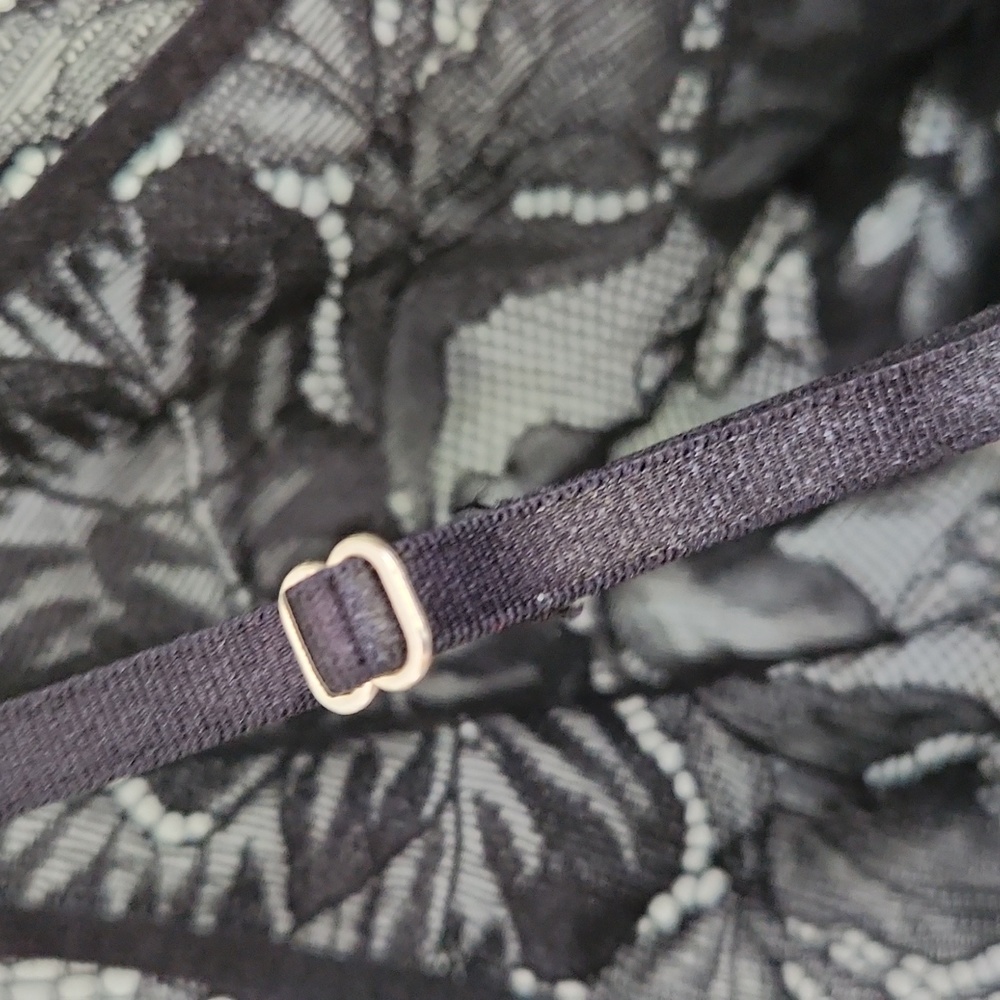 Free People, Women's Intimately, Sz Sm, BLack Lace,Elastized, w Adjustable Strap - Picture 5 of 11